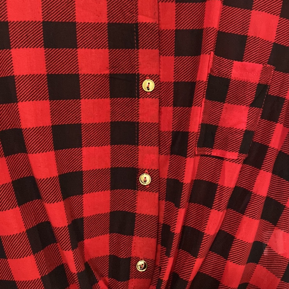 Black and Red Plaid Tie Front 3/4 Sleeve Top - Picture 5 of 12